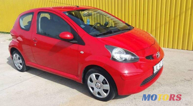 2006' Toyota Aygo photo #1