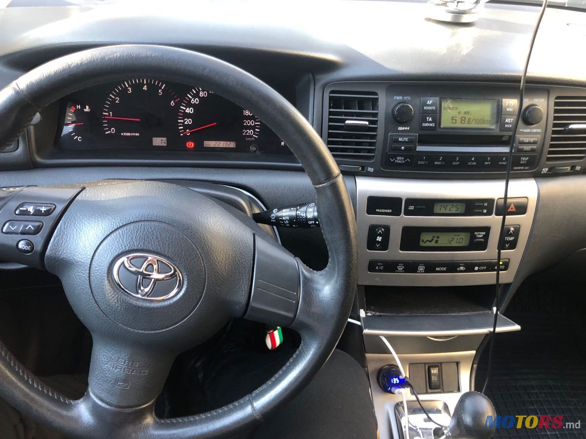 2005' Toyota Corolla photo #4
