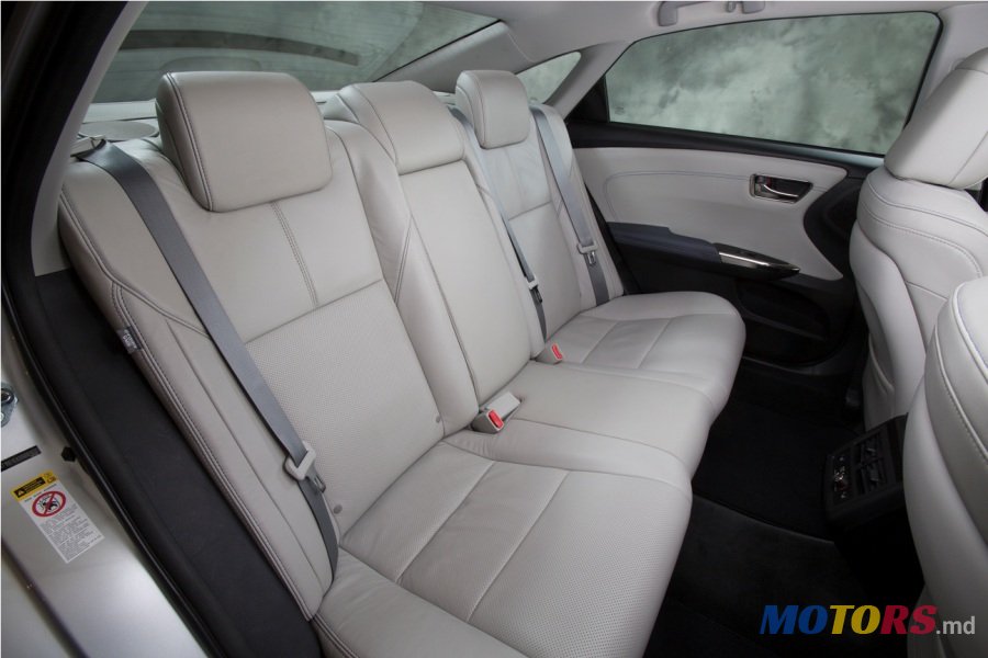 2014' Toyota Avalon photo #3