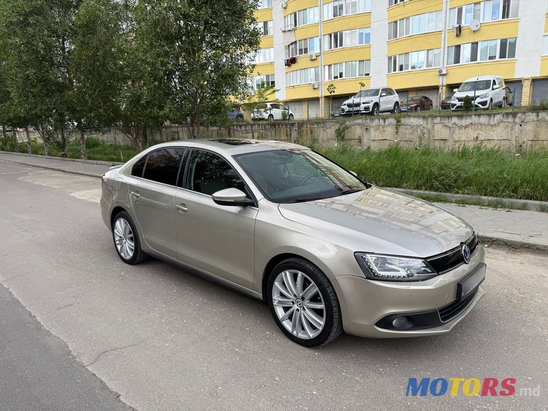 2014' Volkswagen Jetta photo #6