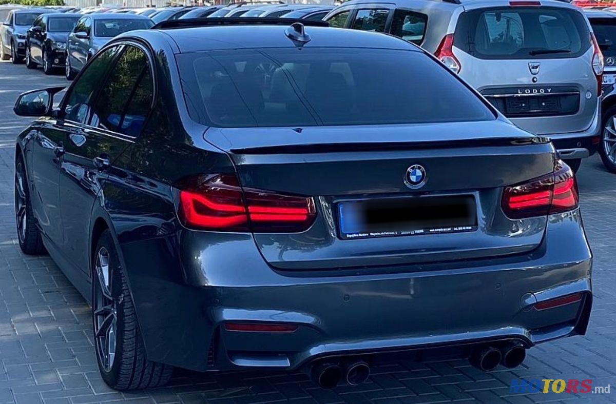 2017' BMW 3 Series photo #2