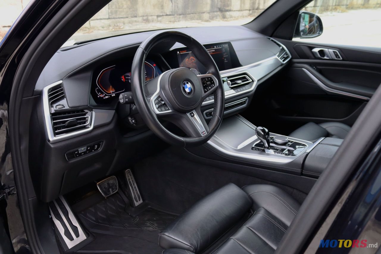 2022' BMW X5 photo #5