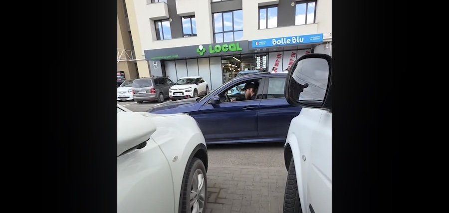 „Nu are importanță, e treaba mea!” Iată cum își explică un șofer condusul pe banda dedicată transportului public