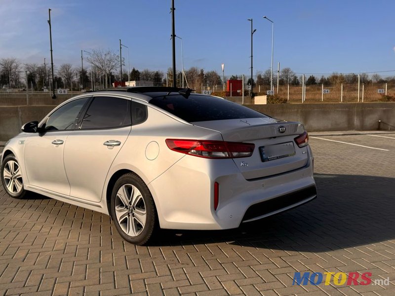 2016' Kia K5 photo #4