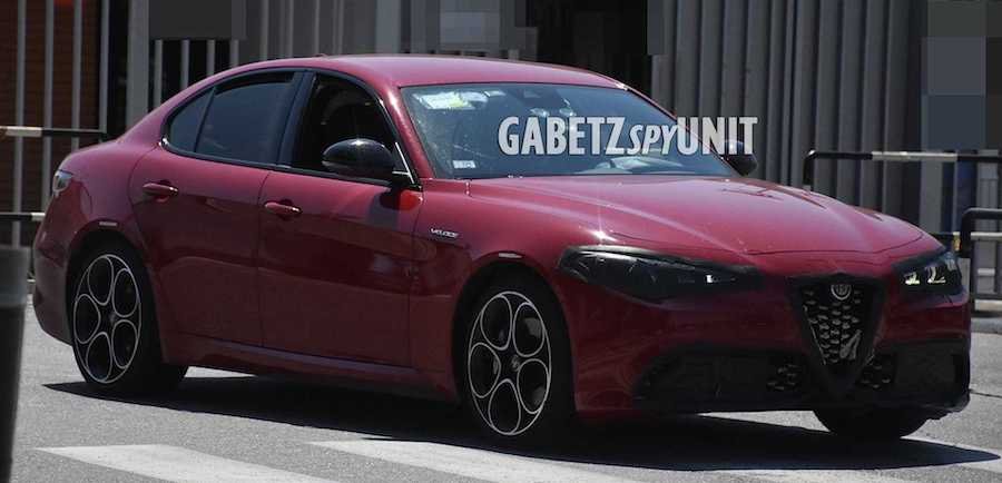 Alfa Romeo Giulia Facelift Spied Hiding Minute Changes At Front