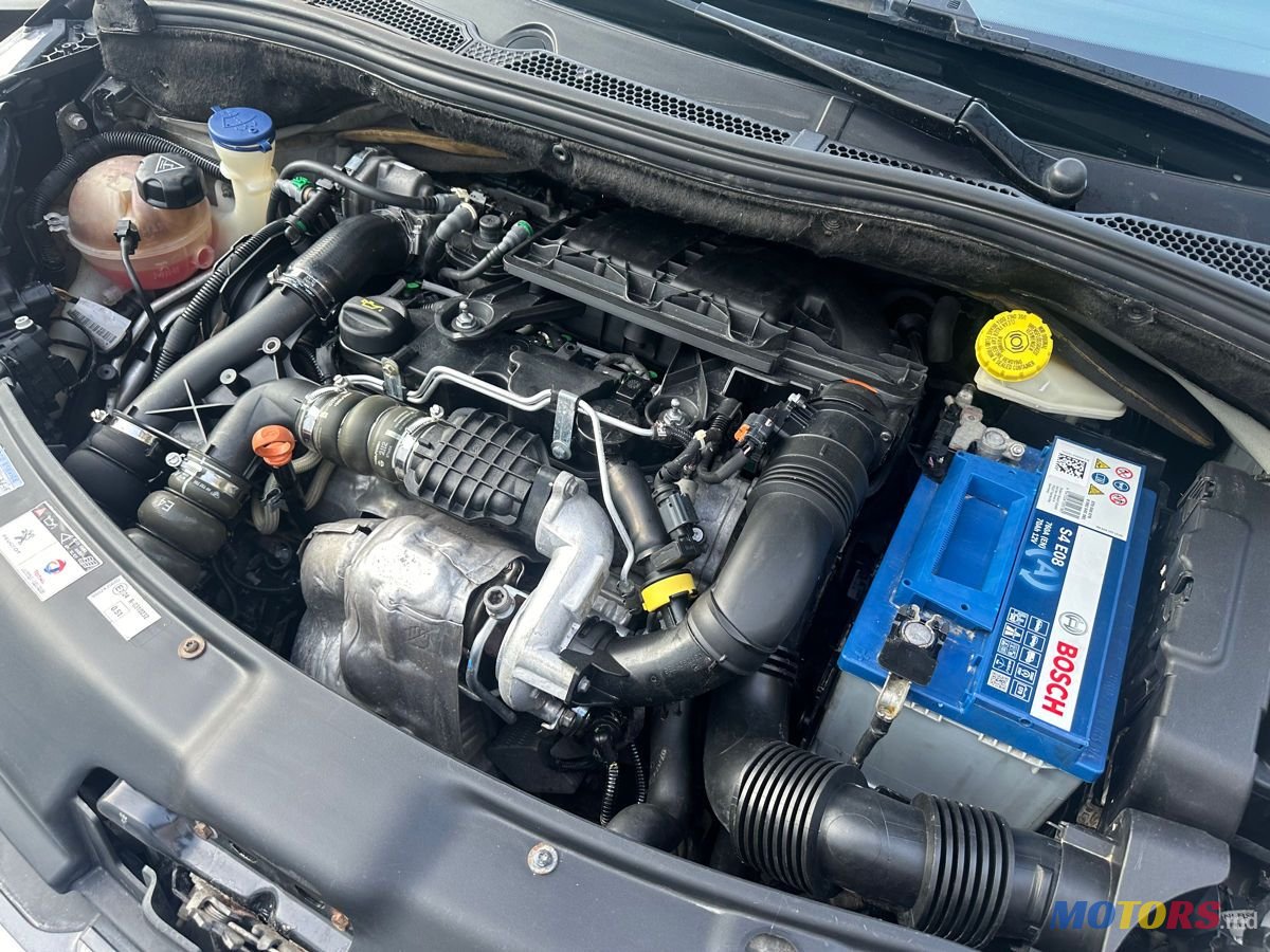 2008' Honda CR-V photo #5