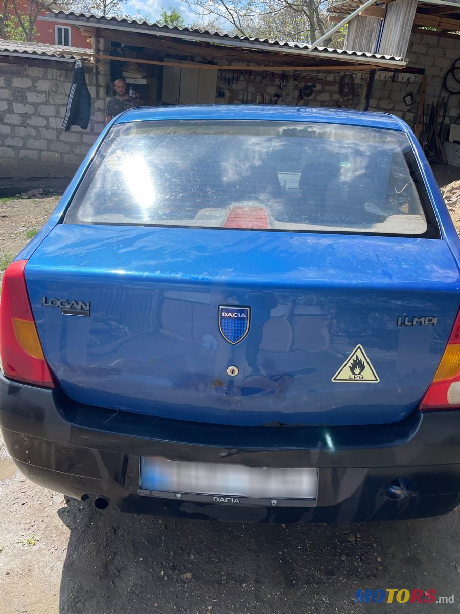 2005' Dacia Logan photo #2