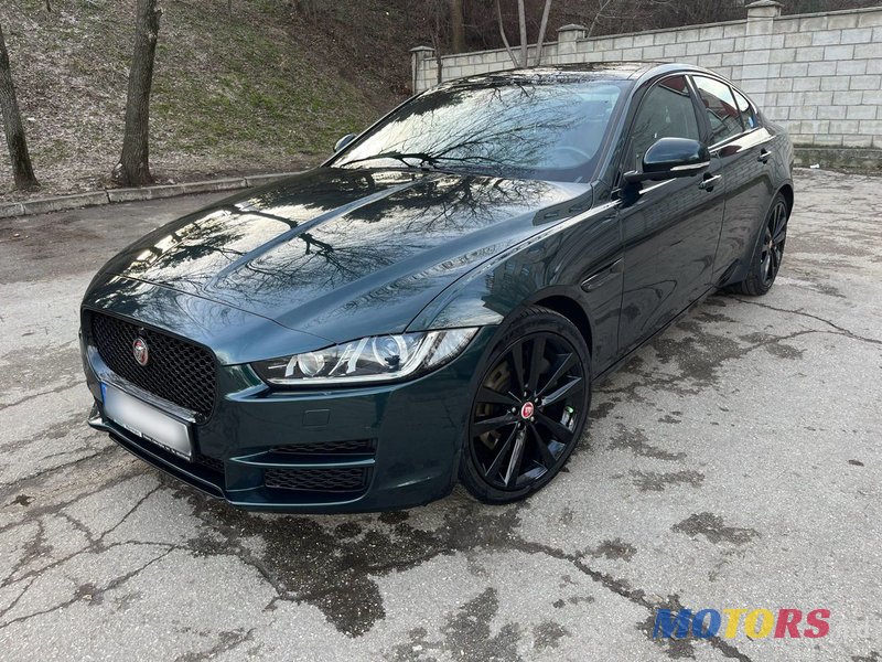 2015' Jaguar XE photo #1