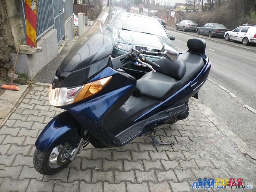 2004' Suzuki Burgman 400 MD photo #2
