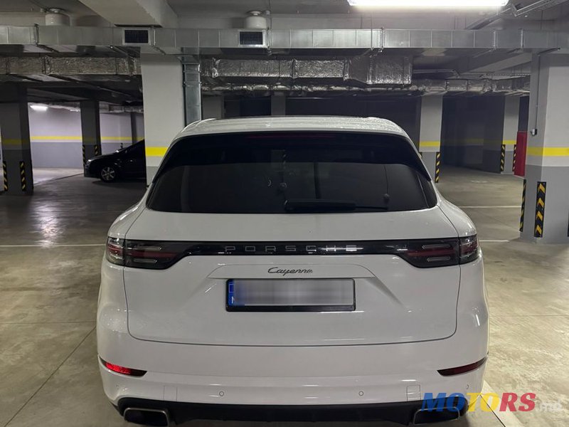 2018' Porsche Cayenne photo #3