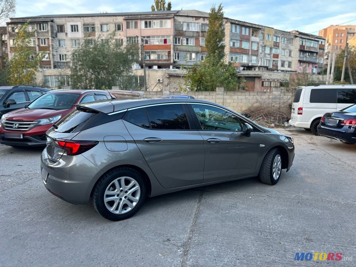 2017' Opel Astra photo #4