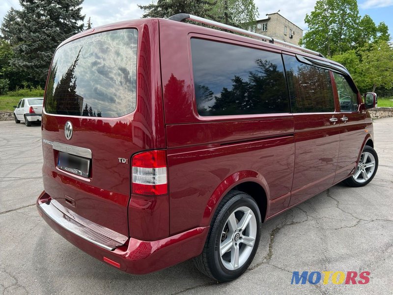 2005' Volkswagen Transporter photo #3