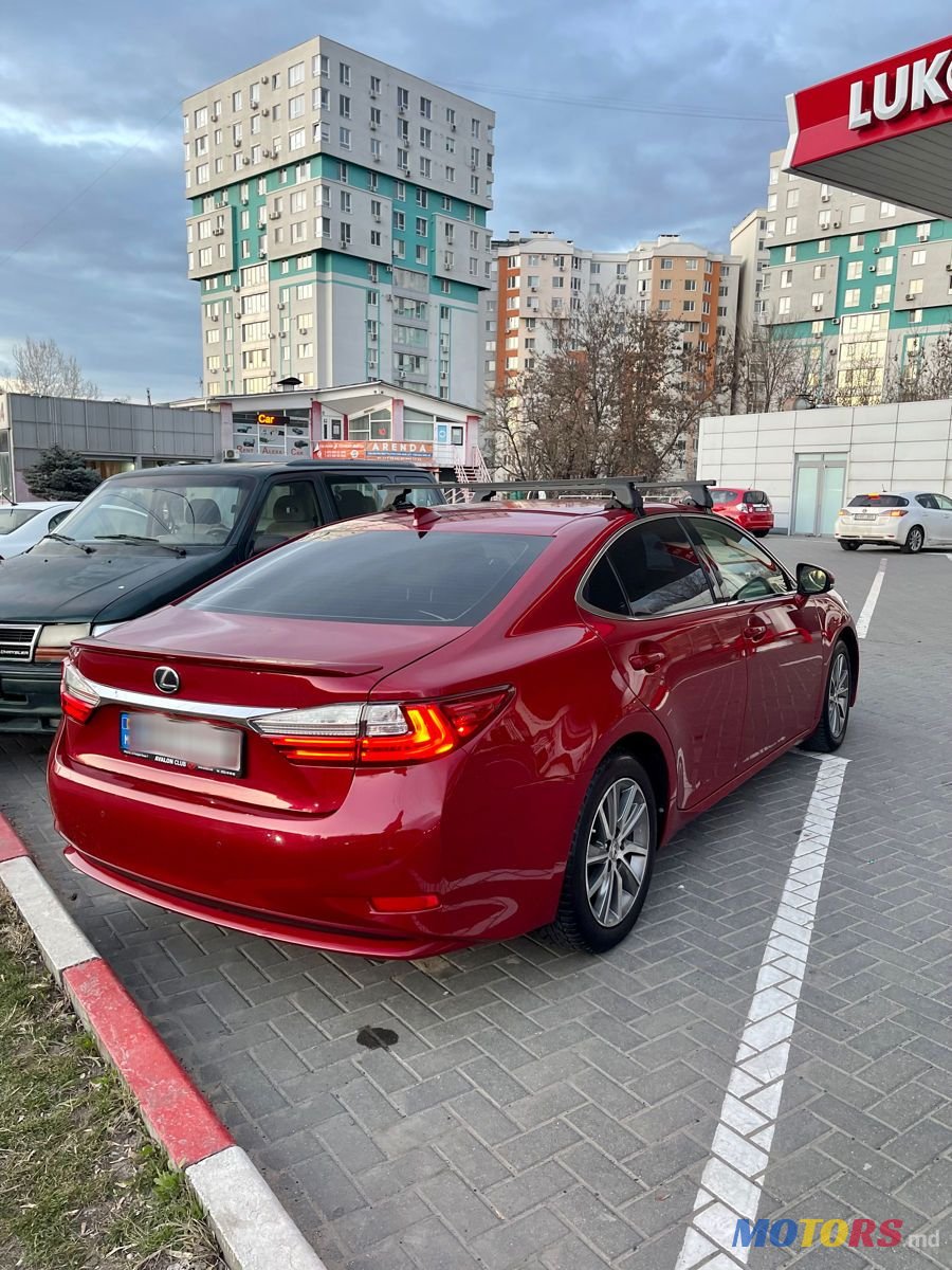 2016' Lexus Es Series photo #3