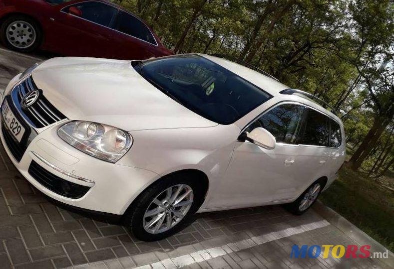 2008' Volkswagen Golf photo #1