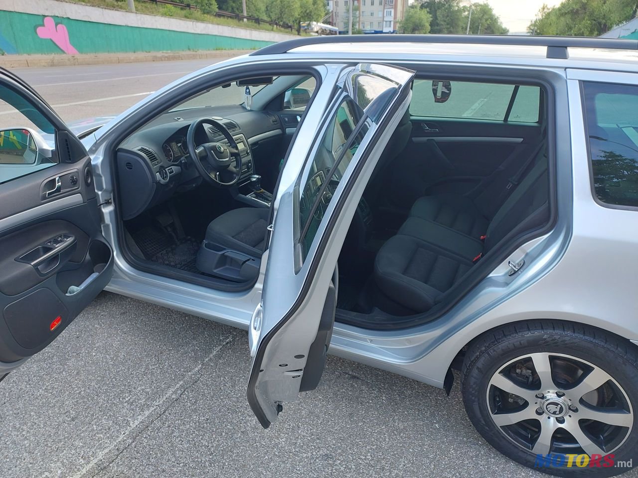 2012' Skoda Octavia photo #5