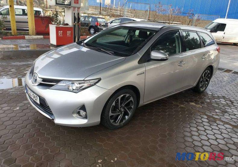 2014' Toyota Auris photo #1