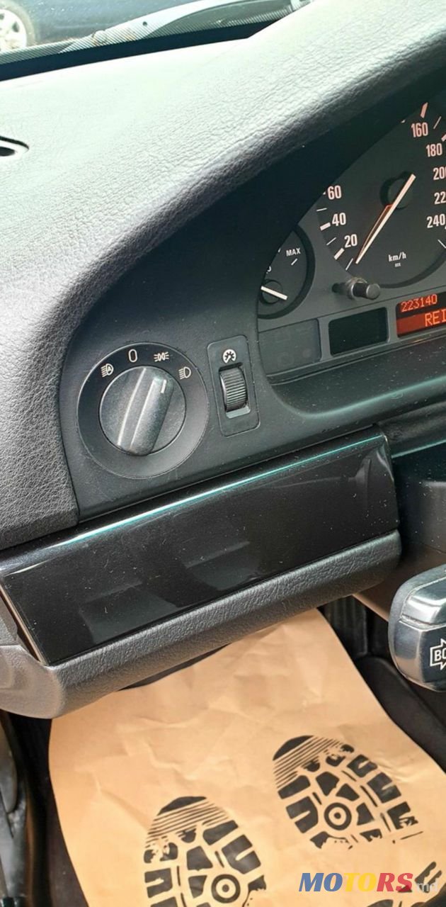 2002' BMW 5 Series photo #6