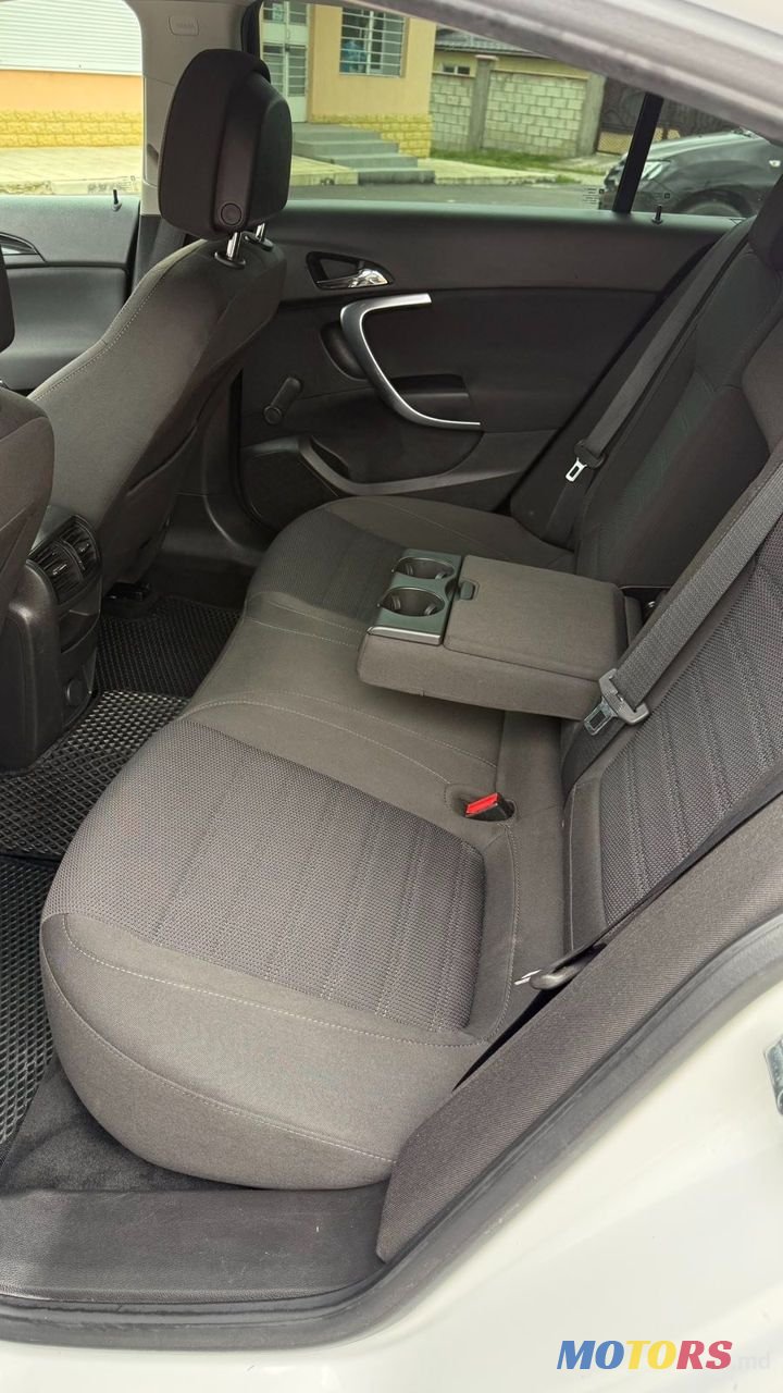 2009' Opel Insignia photo #3