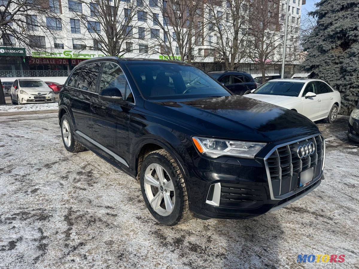 2021' Audi Q7 photo #2