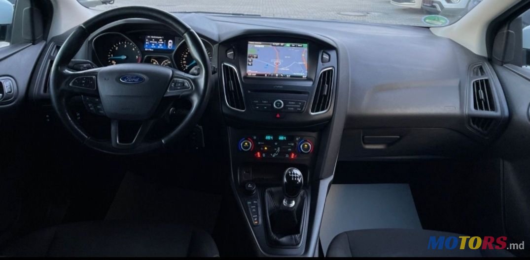 2015' Ford Focus photo #5