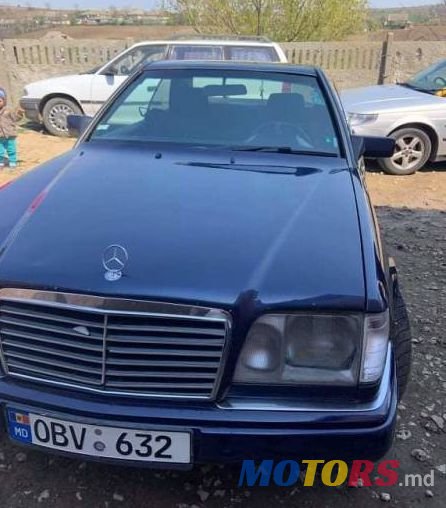 1994' Mercedes-Benz 124 photo #1