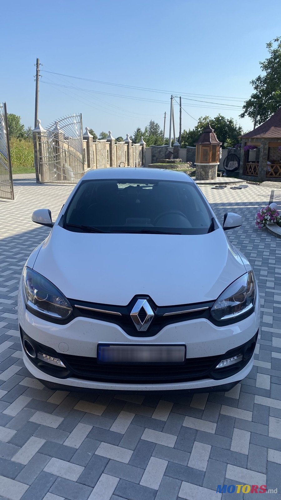 2015' Renault Megane photo #1