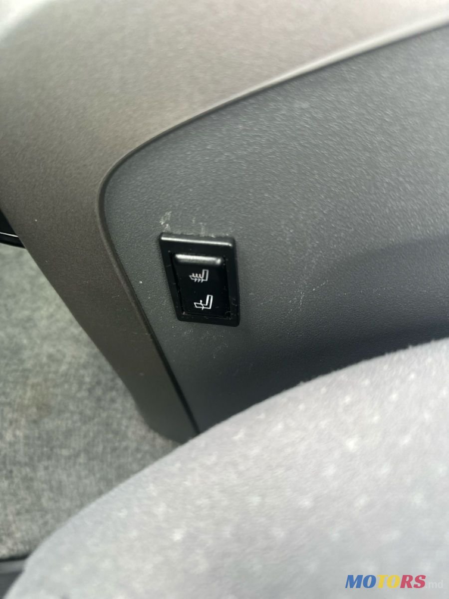 2008' Toyota Prius photo #4