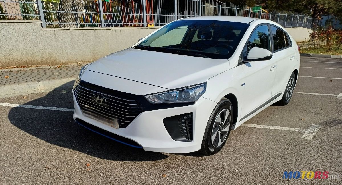 2019' Hyundai Ioniq photo #1