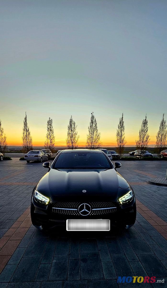 2021' Mercedes-Benz E-Class photo #3