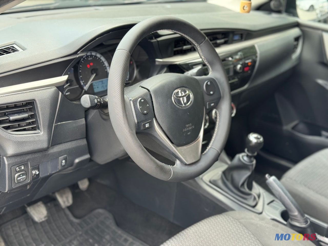 2016' Toyota Corolla photo #3