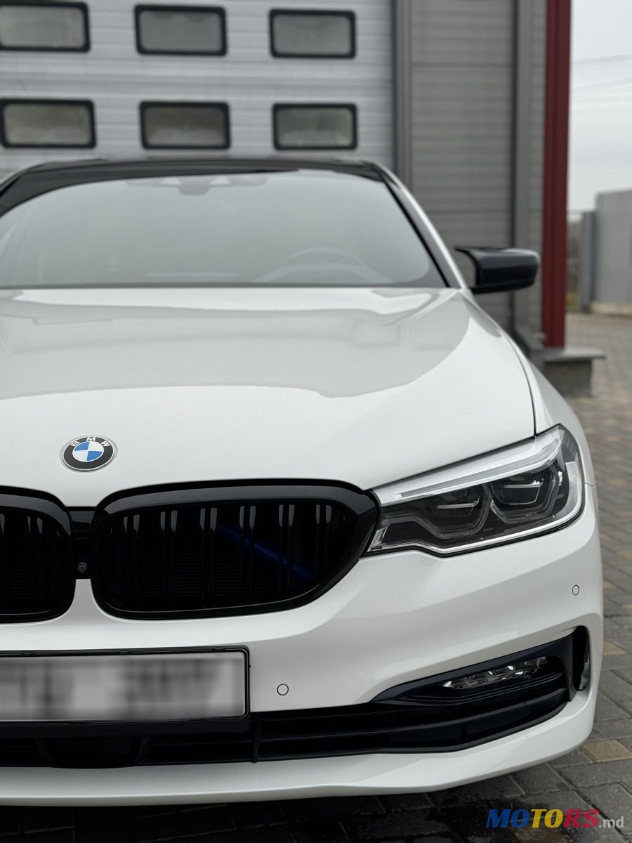 2018' BMW 5 Series photo #2