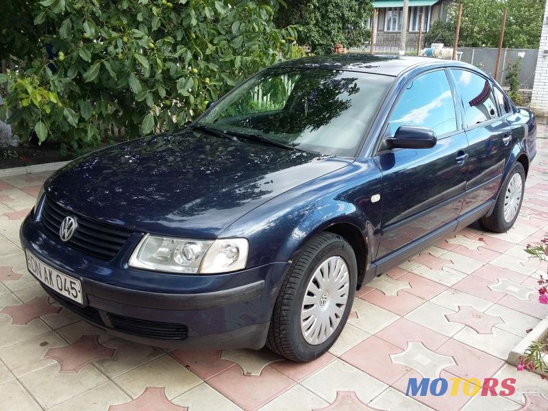 1999' Volkswagen Passat photo #3