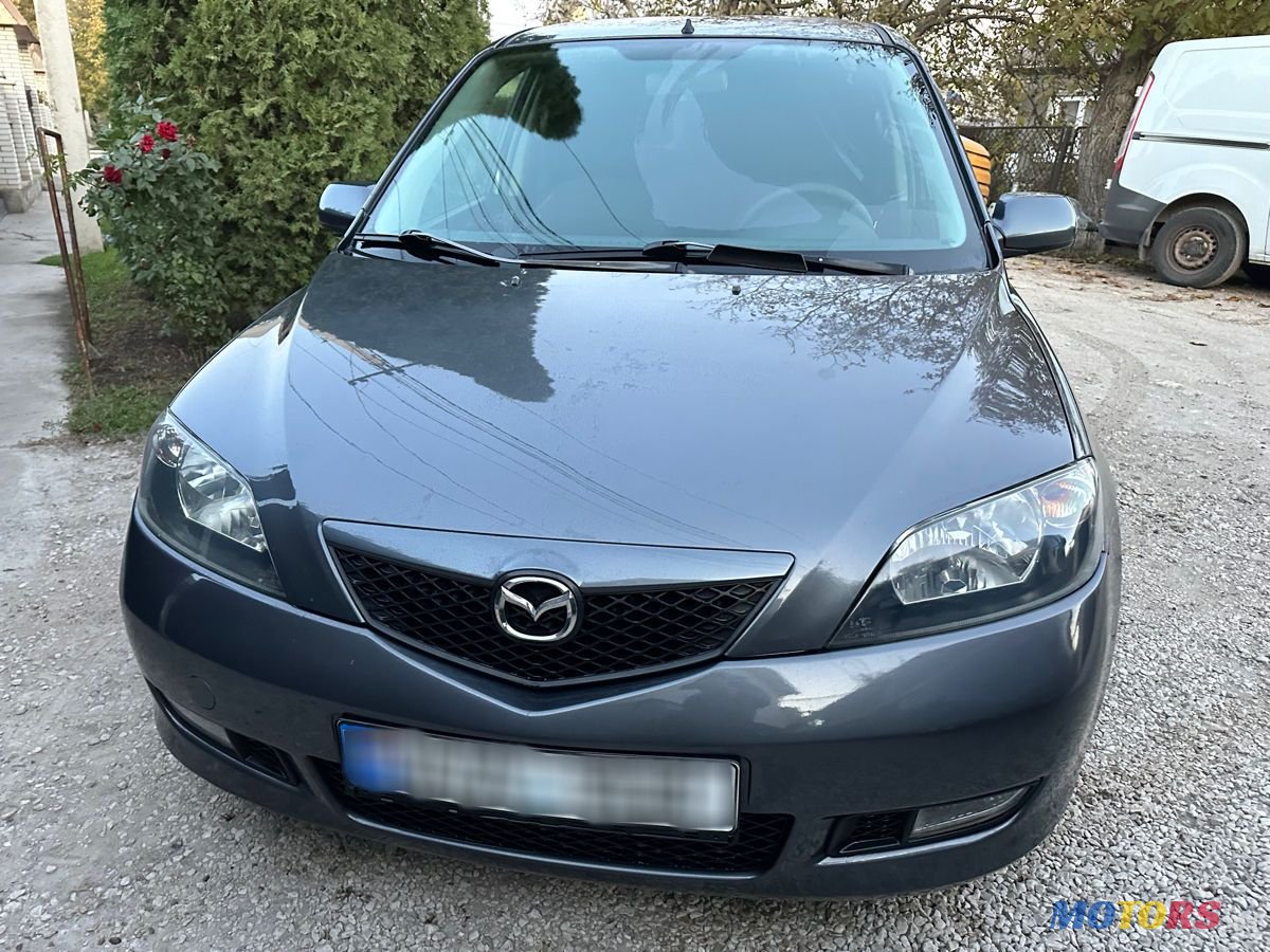 2005' Mazda 2 photo #1