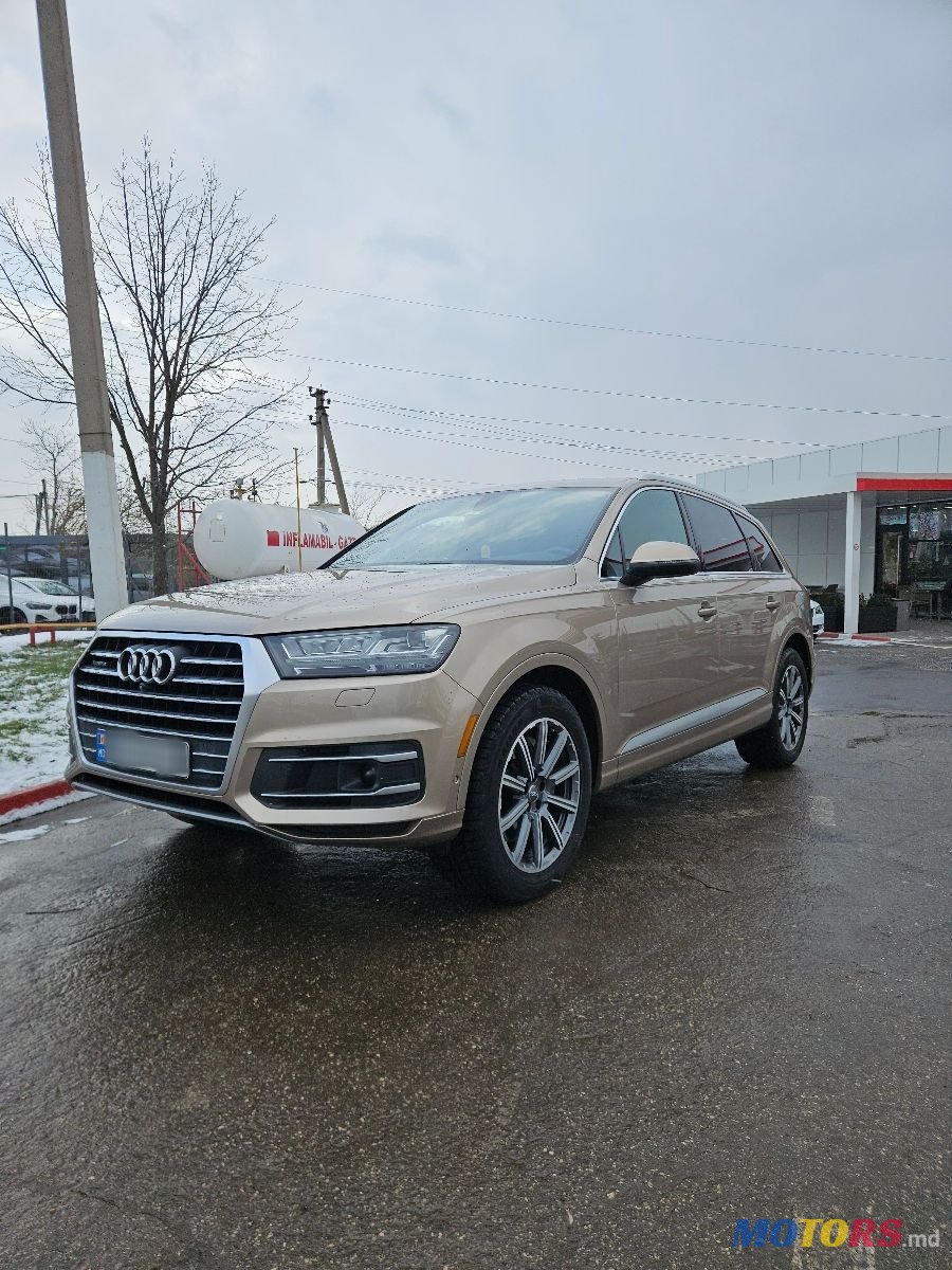 2019' Audi Q7 photo #2