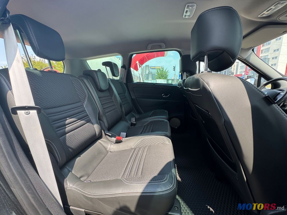 2016' Renault Grand Scenic photo #6