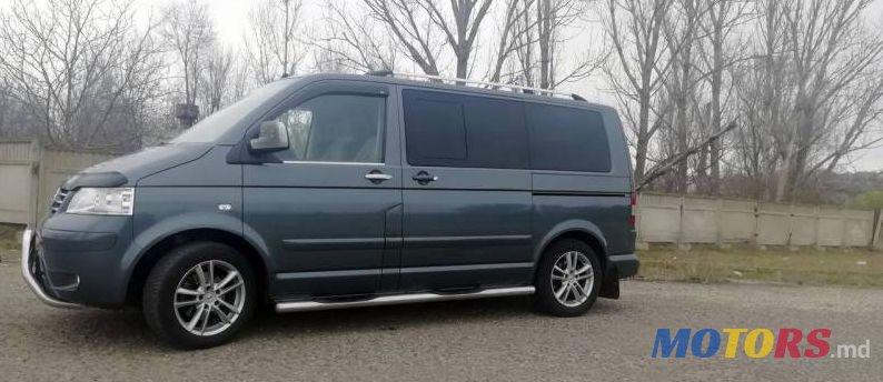 2006' Volkswagen Multivan photo #1