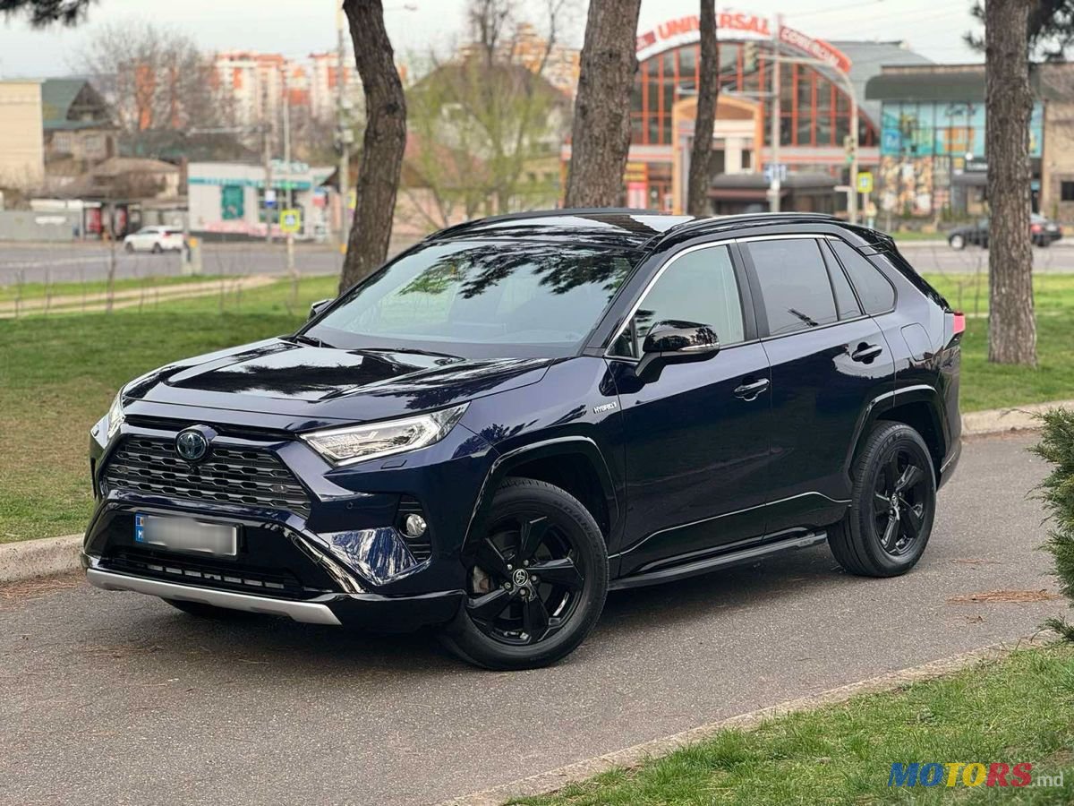2020' Toyota RAV4 photo #2
