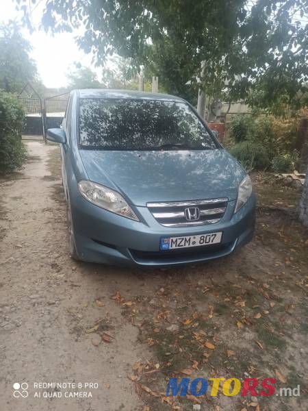 2005' Honda FR-V photo #1