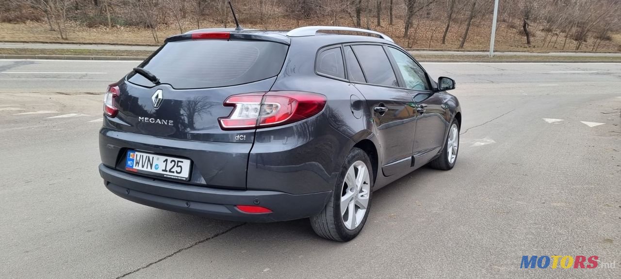 2014' Renault Megane photo #3