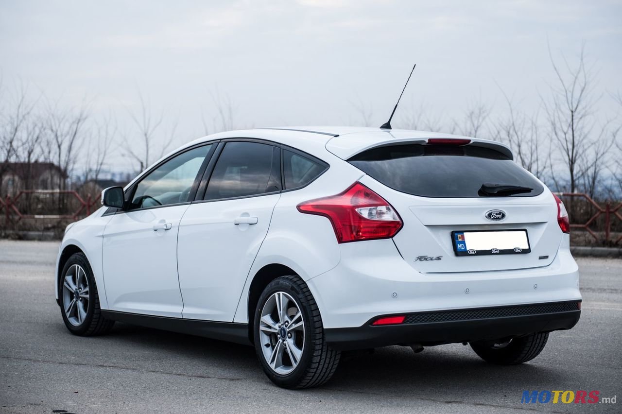 2013' Ford Focus photo #5