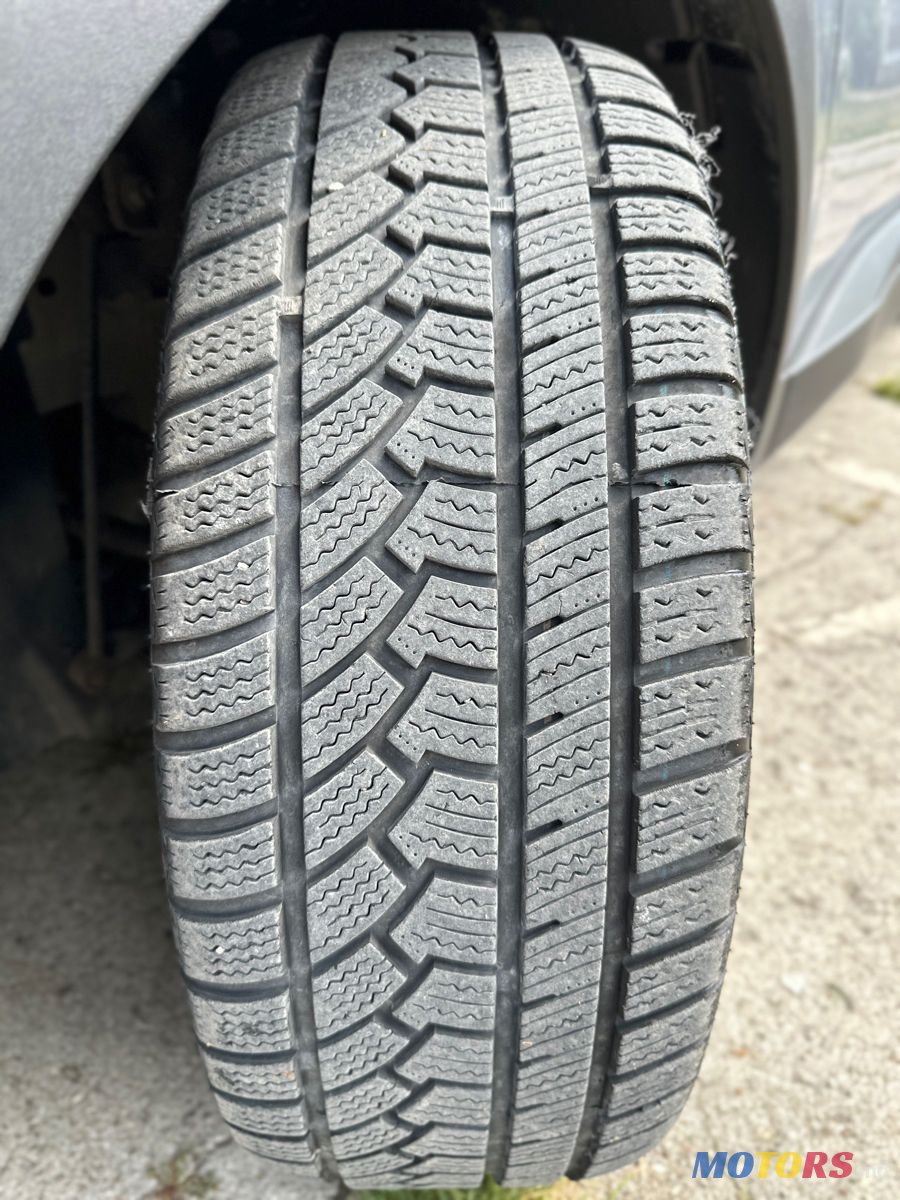 2019' Peugeot 5008 photo #6