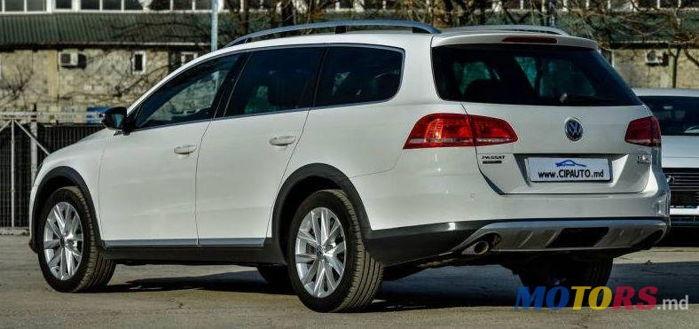 2015' Volkswagen Passat photo #1