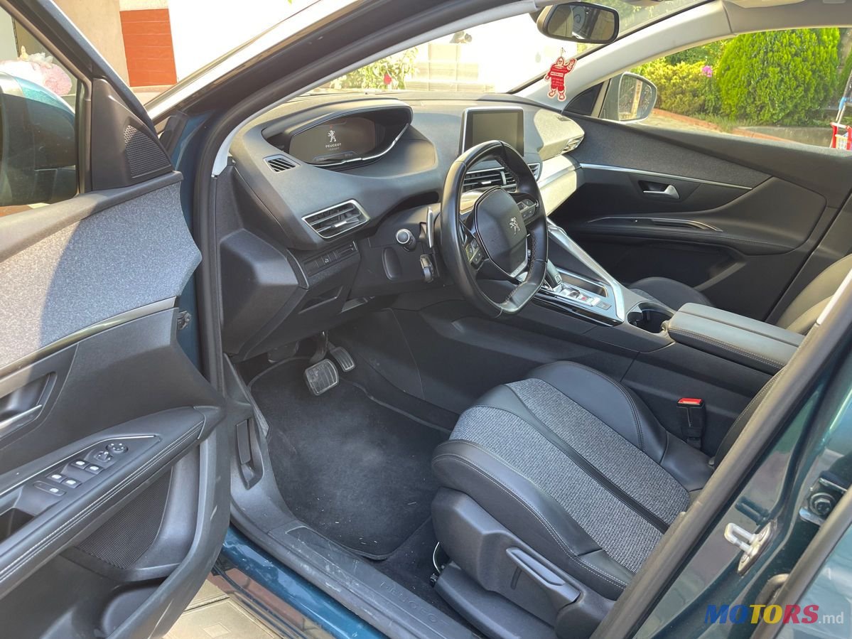 2018' Peugeot 5008 photo #6