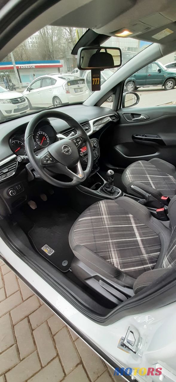 2015' Opel Corsa photo #5