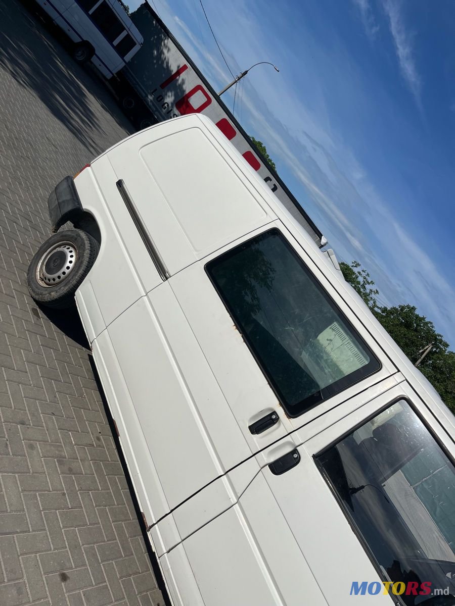 1999' Volkswagen Transporter photo #4