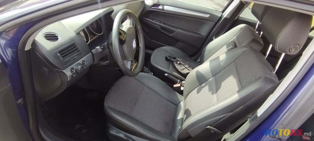 2007' Opel Astra photo #6