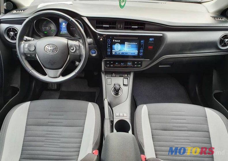 2016' Toyota Auris photo #4