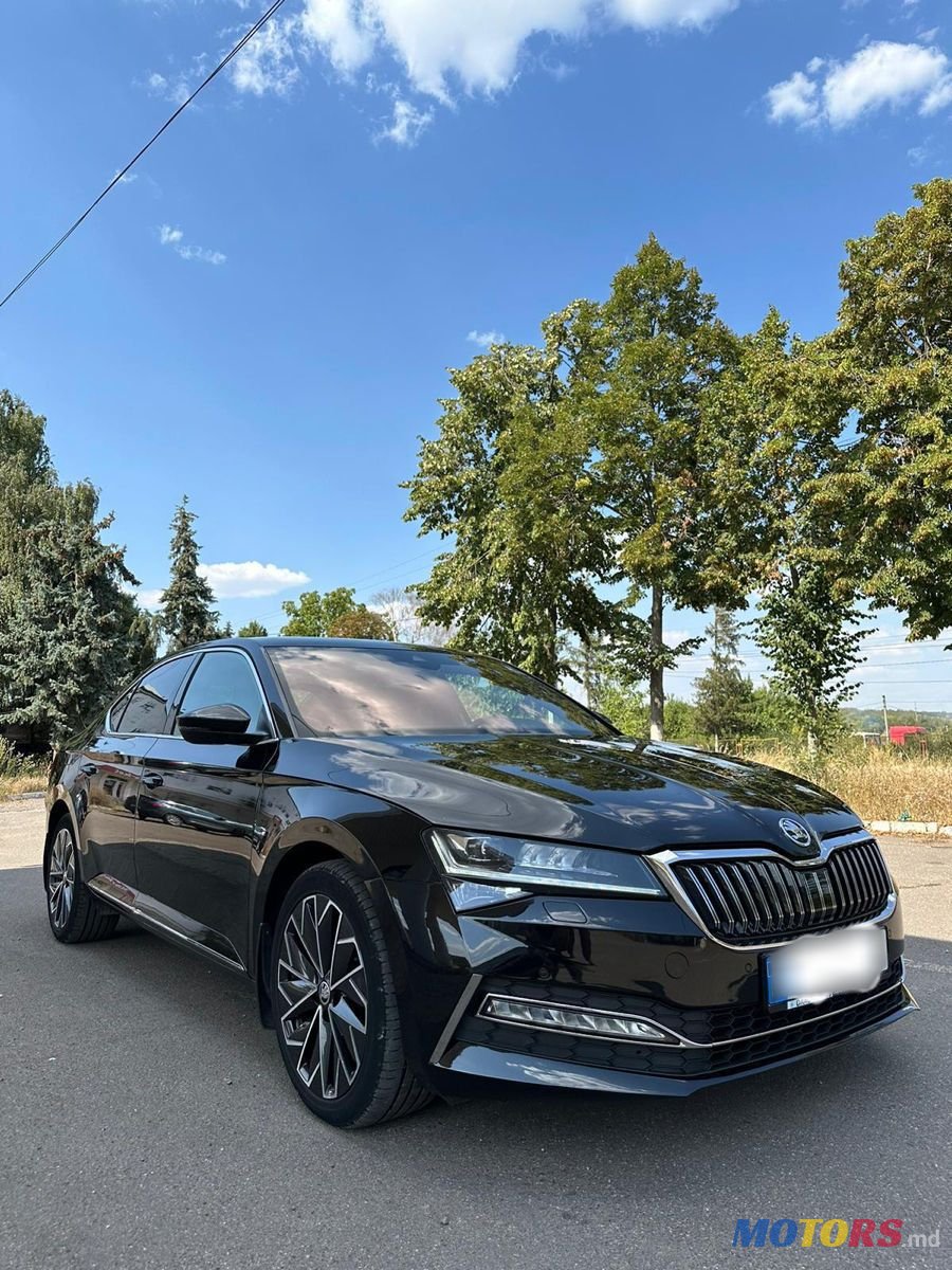 2020' Skoda Superb photo #3
