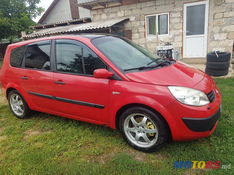 2005' Renault Grand Scenic photo #3