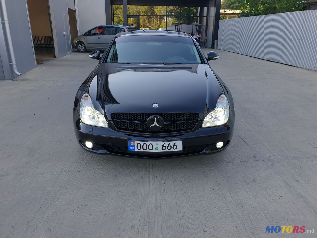 2006' Mercedes-Benz CLS photo #1